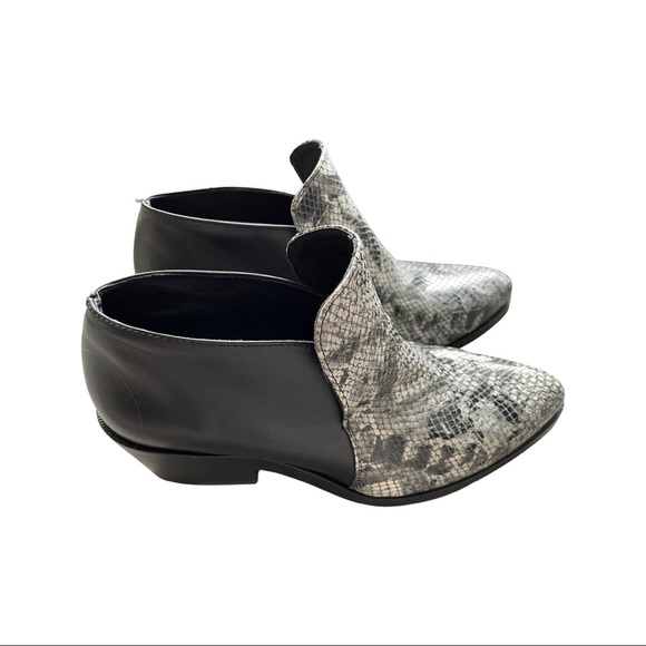 Intentionally Black faux Croc & Leather mid-rise boots - Picture 4 of 5